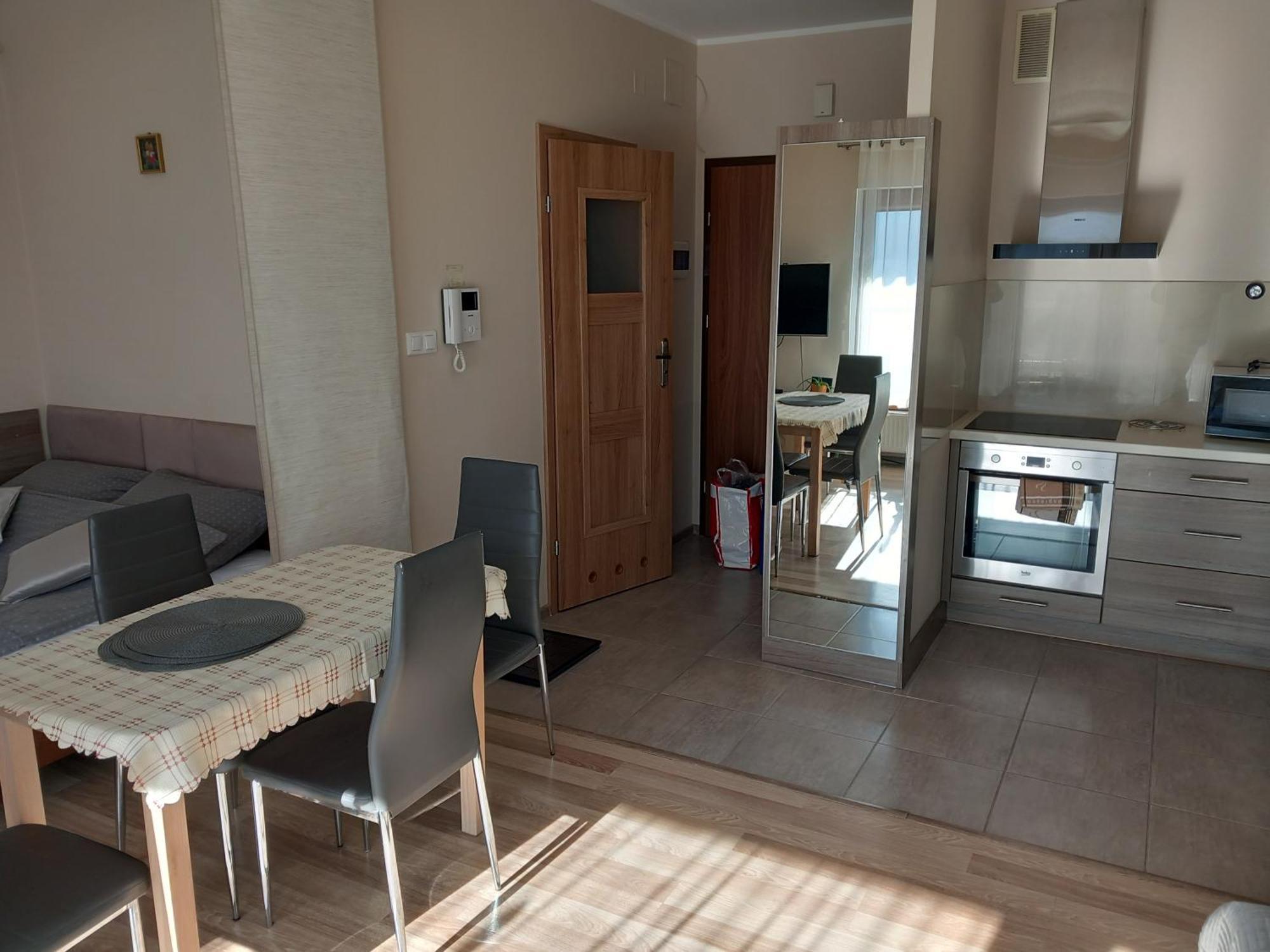 Apartament Jelenia Gora - Cieplice Екстериор снимка